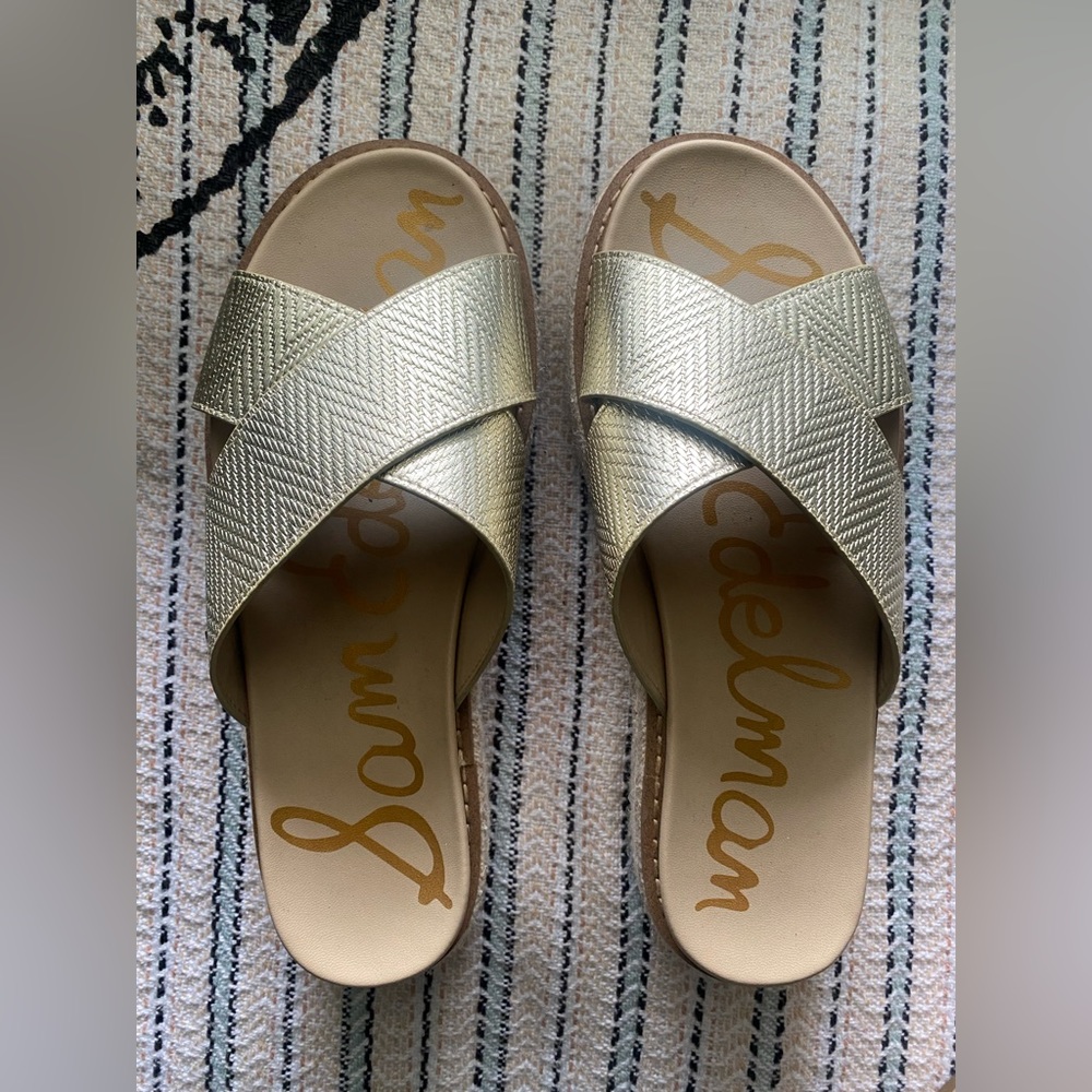 Like New Sam Edelman sandals with gold straps